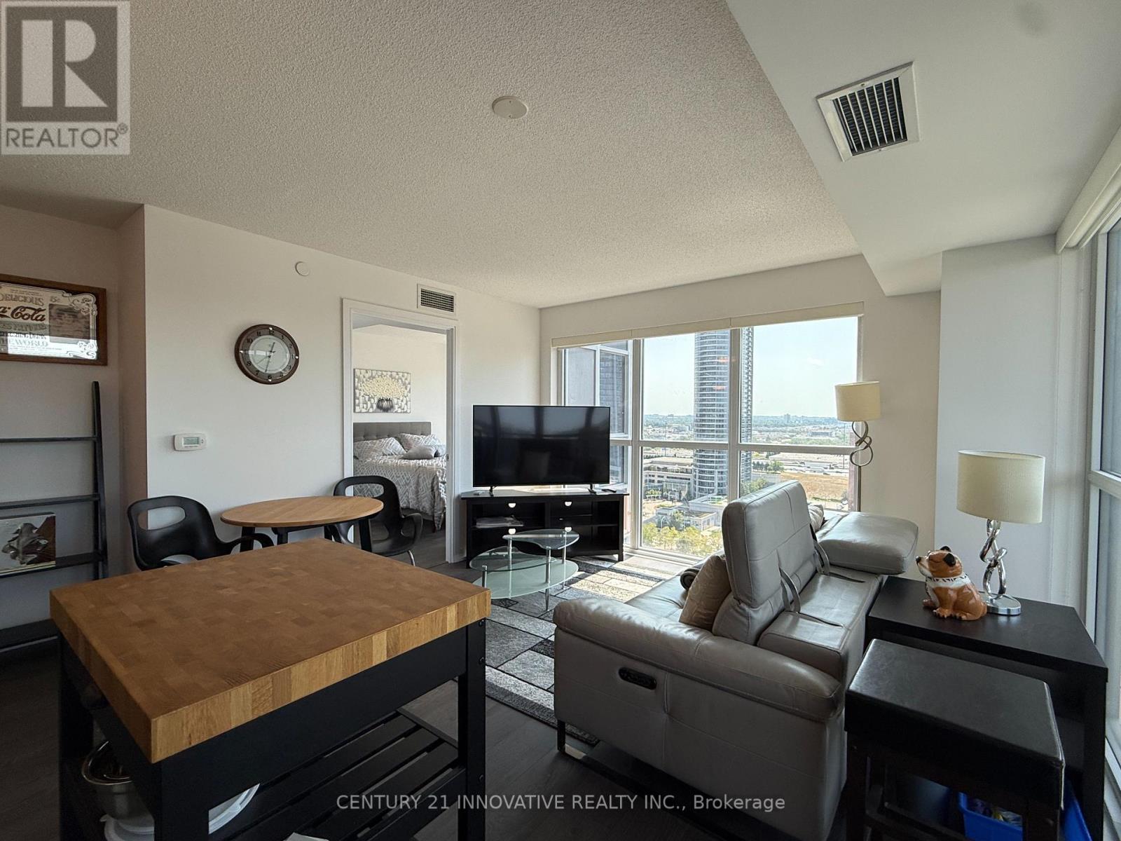 1723 - 275 Village Green Square, Toronto, Ontario  M1S 0L8 - Photo 6 - E13639430