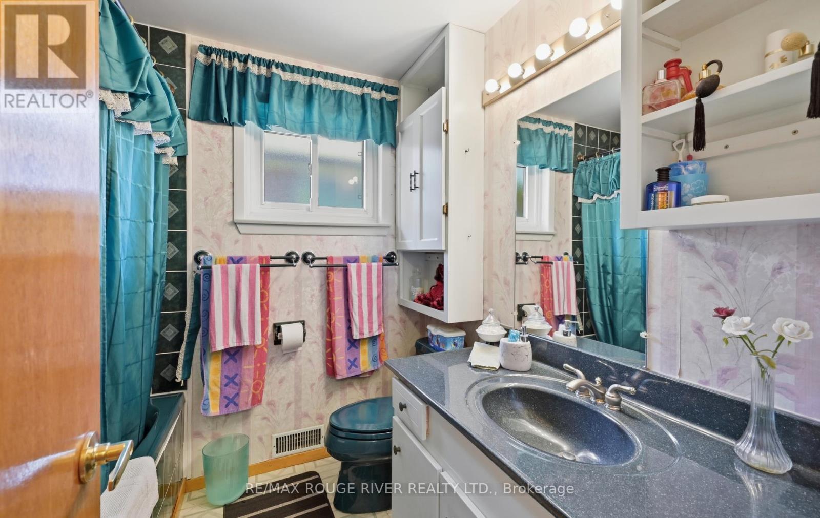 132 Athabasca Street, Oshawa, Ontario  L1H 7H8 - Photo 17 - E13639492