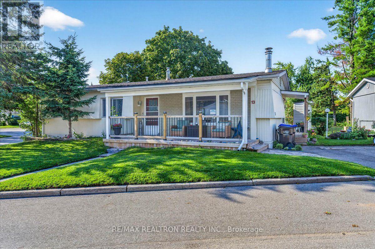 13 Broadway Avenue, Innisfil, Ontario  L9S 1N9 - Photo 2 - N13639126