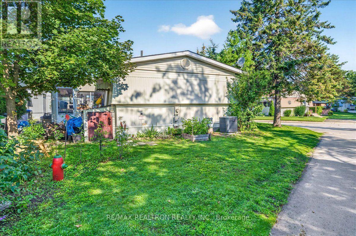 13 Broadway Avenue, Innisfil, Ontario  L9S 1N9 - Photo 40 - N13639126
