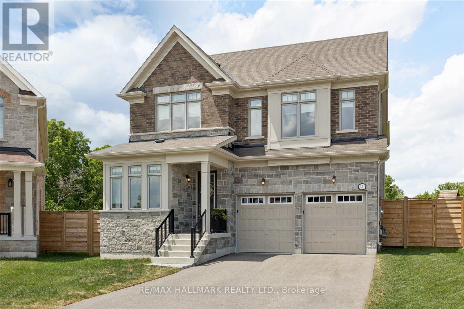 211 BUSATO DRIVE, Whitchurch-Stouffville, Ontario