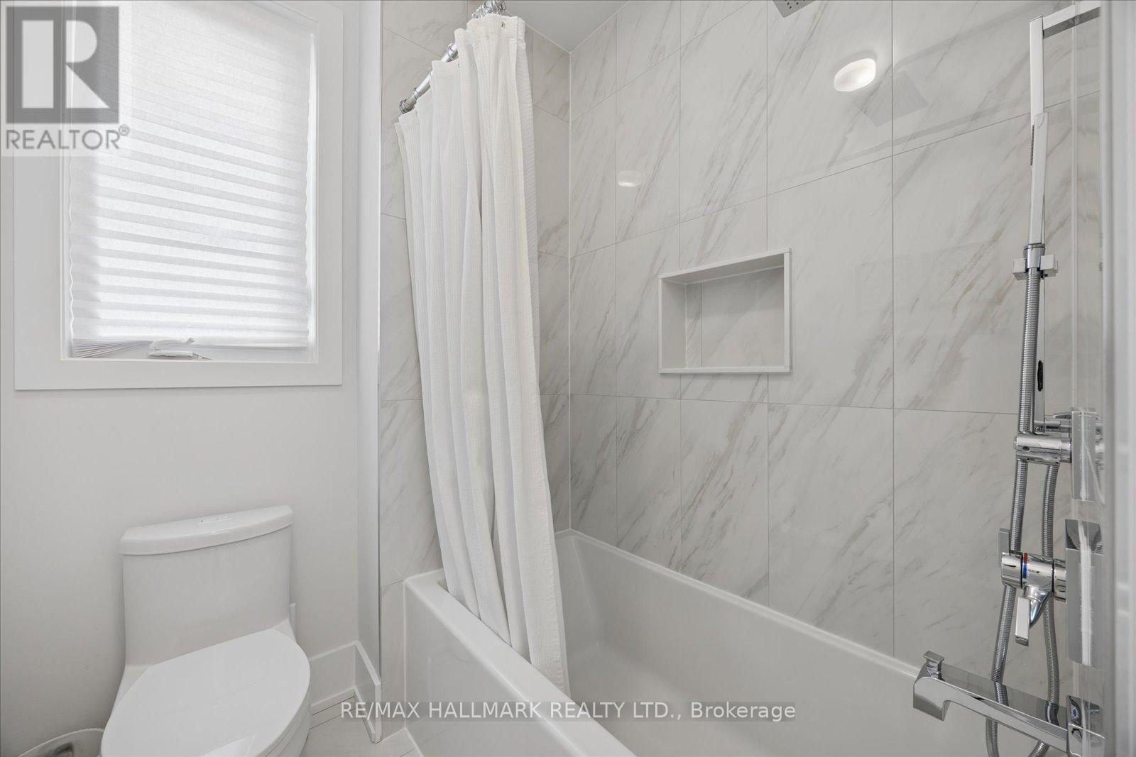 211 Busato Drive, Whitchurch-Stouffville, Ontario  L4A 4X4 - Photo 38 - N13639212