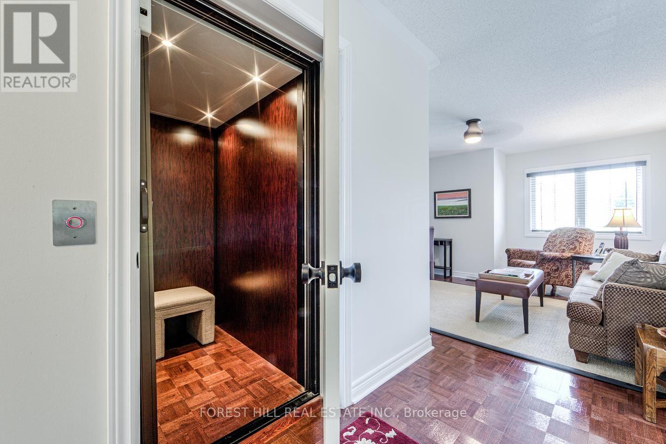 69 Louisburg Way, Markham, Ontario  L6E 2A2 - Photo 14 - N13639248