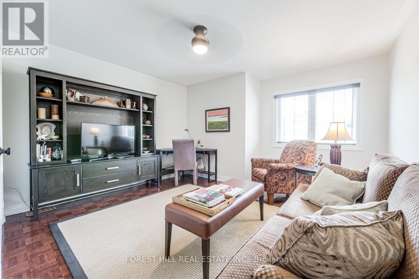69 Louisburg Way, Markham, Ontario  L6E 2A2 - Photo 22 - N13639248