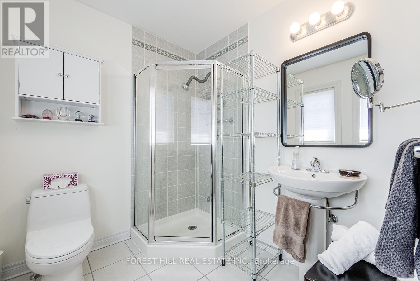 69 Louisburg Way, Markham, Ontario  L6E 2A2 - Photo 25 - N13639248