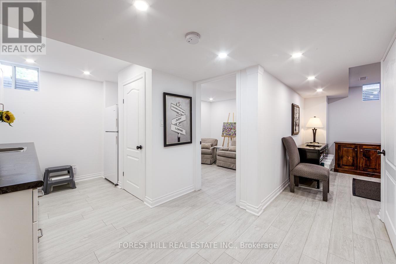 69 Louisburg Way, Markham, Ontario  L6E 2A2 - Photo 27 - N13639248