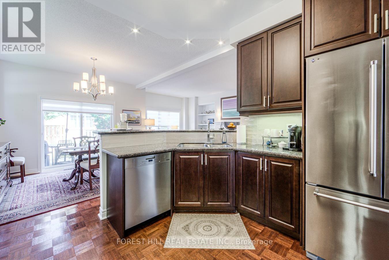 69 Louisburg Way, Markham, Ontario  L6E 2A2 - Photo 5 - N13639248