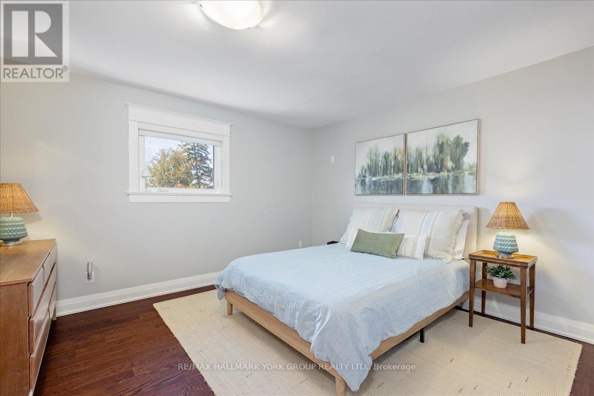 20 Burnie Road, Georgina, Ontario  L0E 1N0 - Photo 11 - N13639276