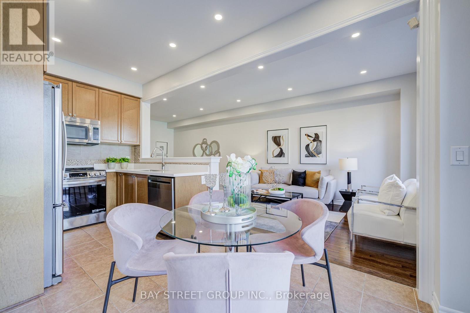 151 Windrow Street, Richmond Hill, Ontario  L4E 0Y2 - Photo 25 - N13639392
