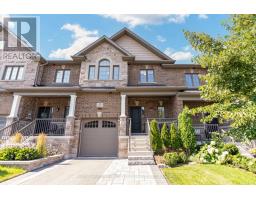 5 HARRY THORNTON LANE, Uxbridge, Ontario
