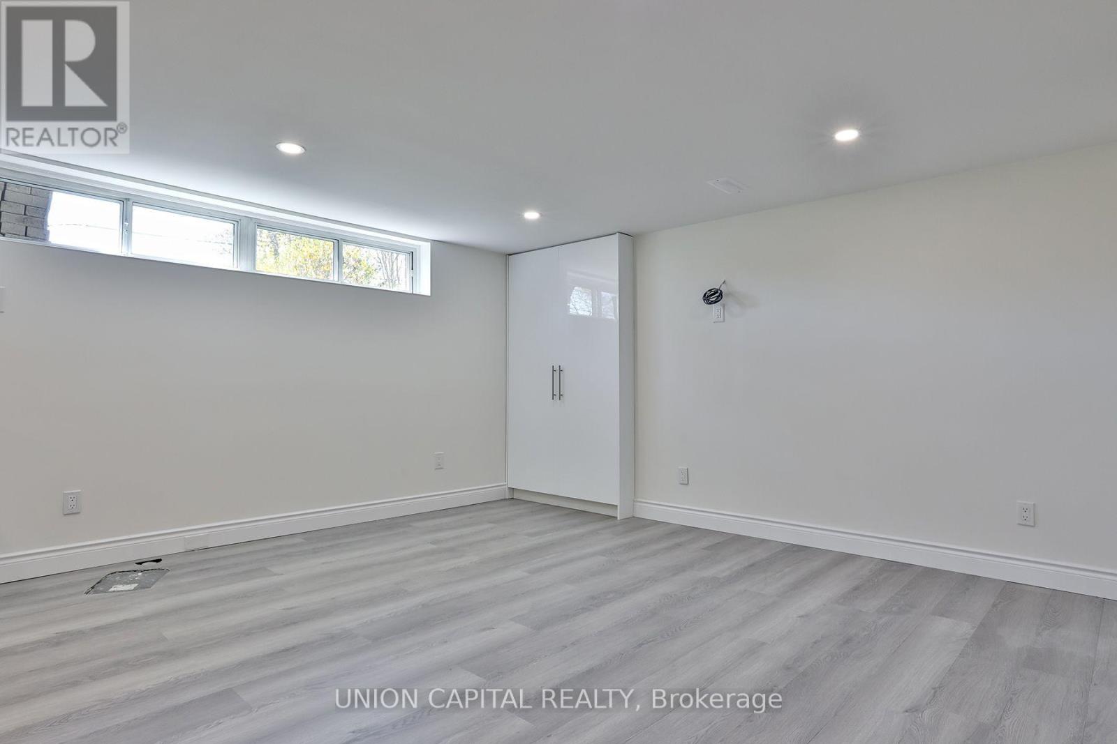 383 Neal Drive, Richmond Hill (Crosby), Ontario  L4C 3L6 - Photo 12 - N13639420