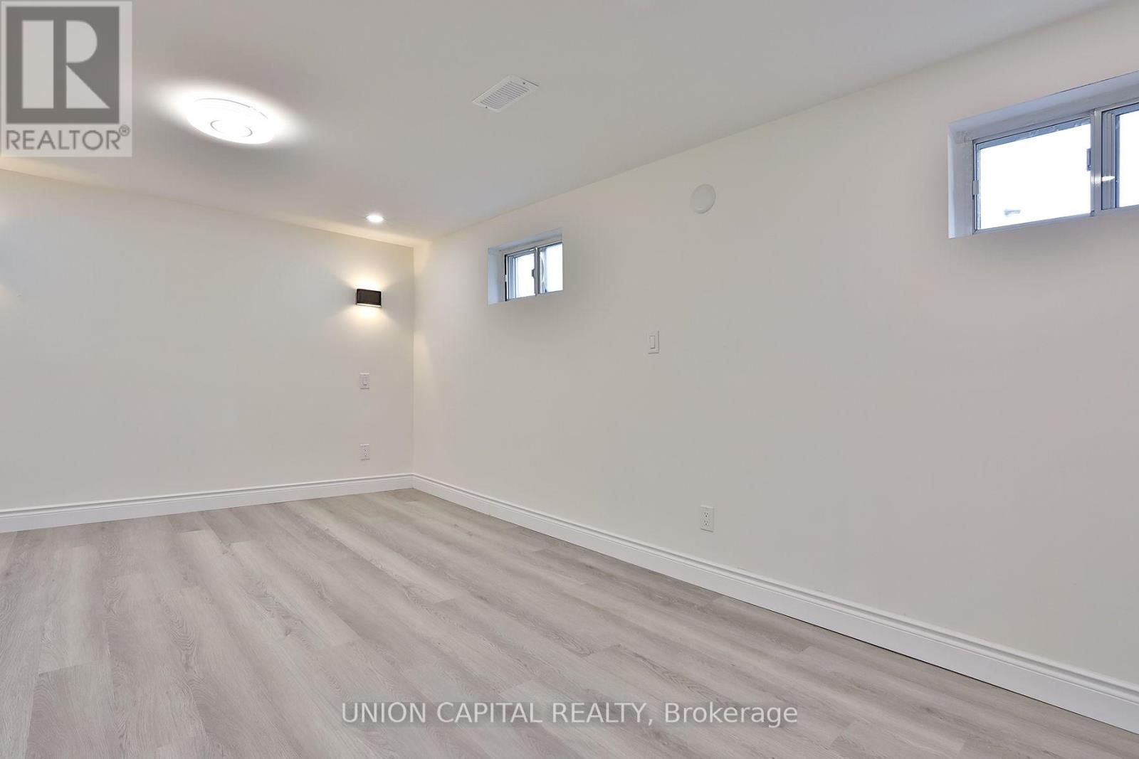 383 Neal Drive, Richmond Hill (Crosby), Ontario  L4C 3L6 - Photo 15 - N13639420
