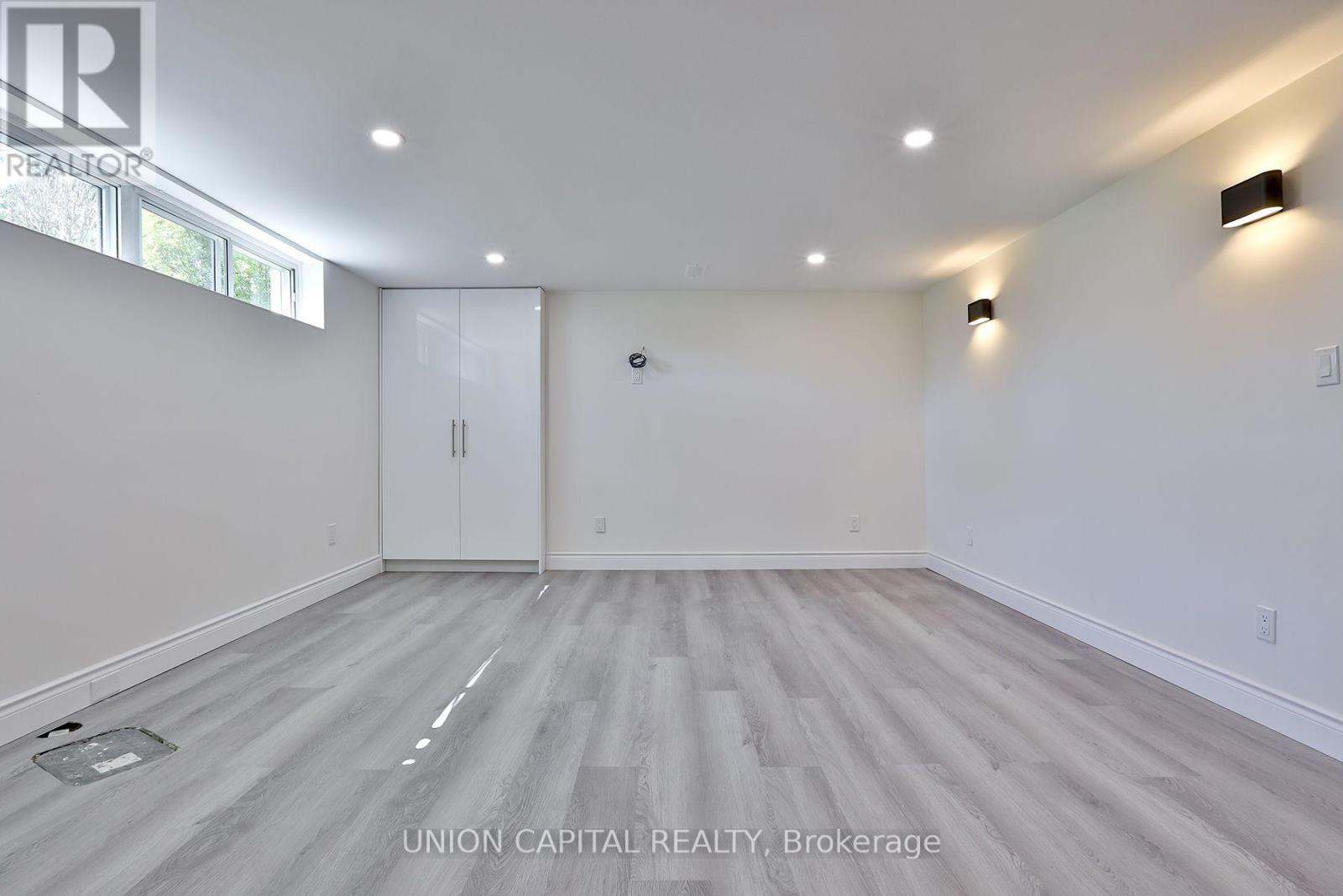 383 Neal Drive, Richmond Hill (Crosby), Ontario  L4C 3L6 - Photo 19 - N13639420