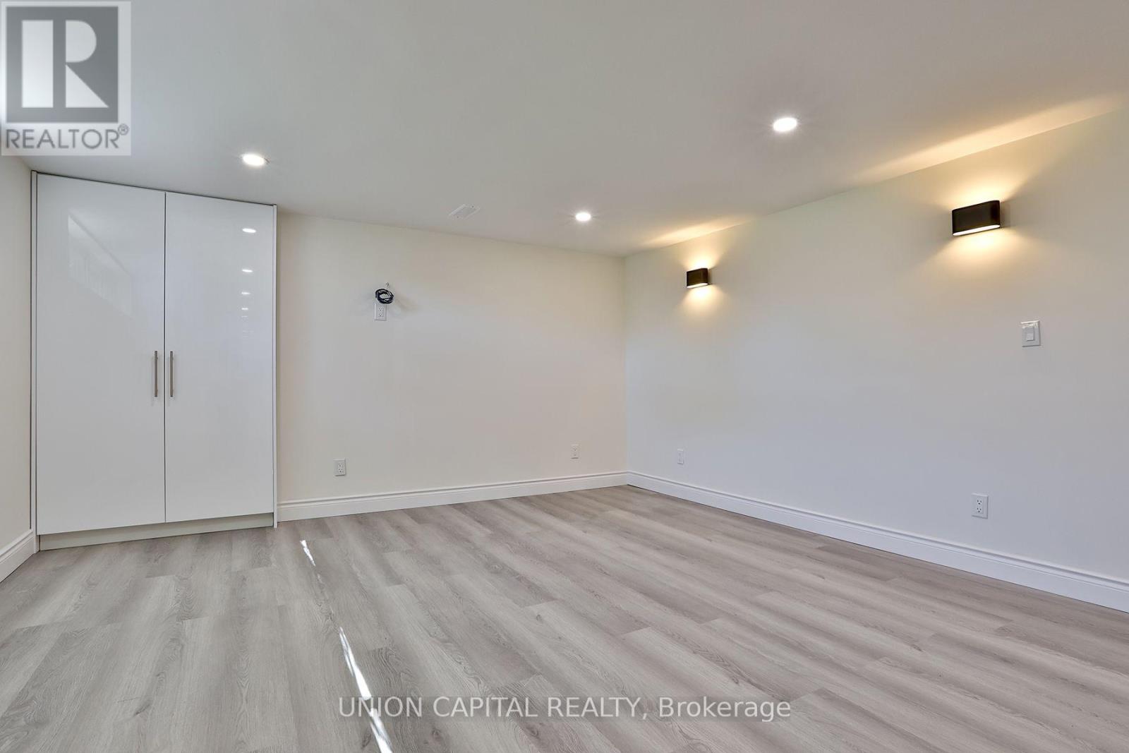 383 Neal Drive, Richmond Hill (Crosby), Ontario  L4C 3L6 - Photo 21 - N13639420