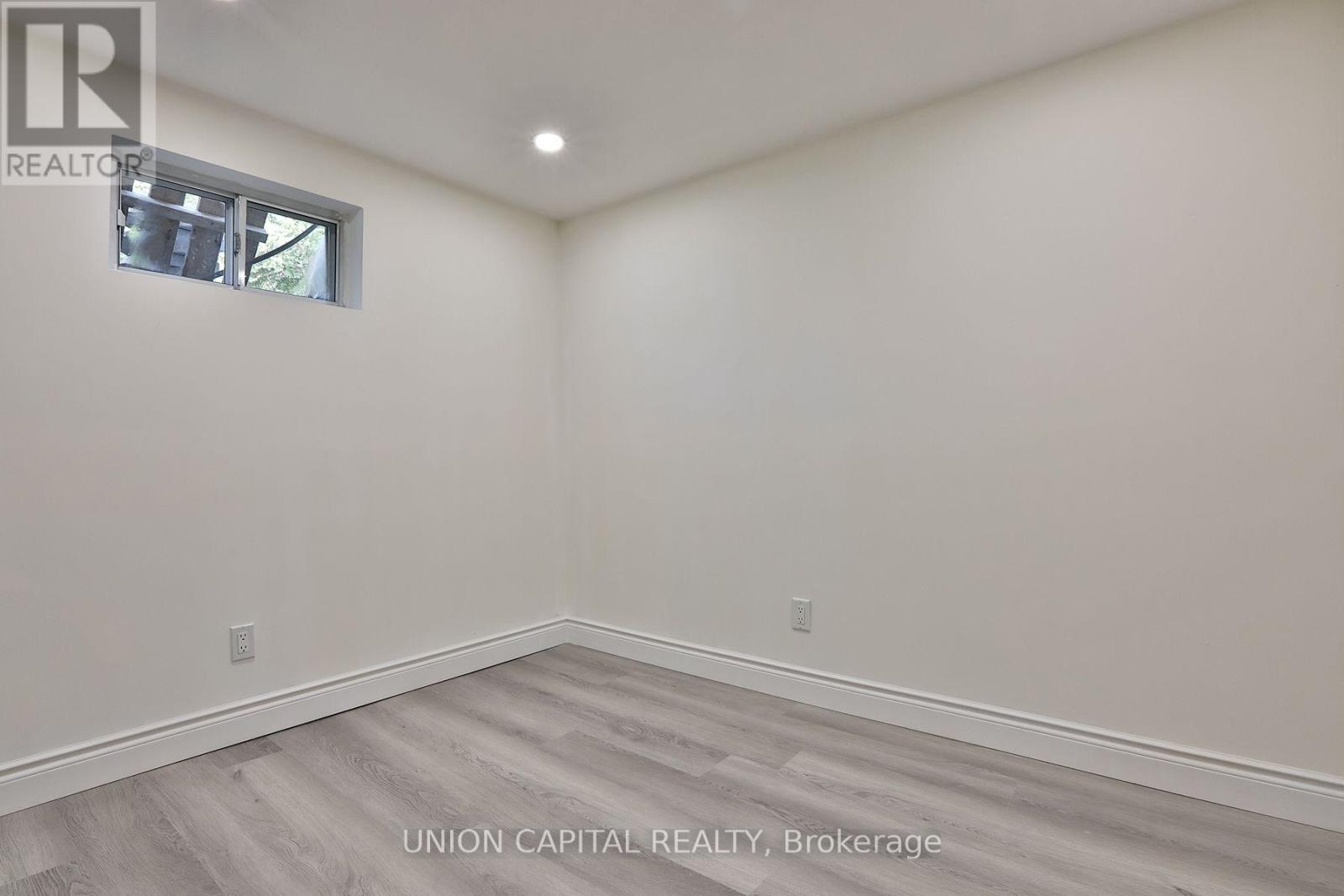 383 Neal Drive, Richmond Hill (Crosby), Ontario  L4C 3L6 - Photo 22 - N13639420