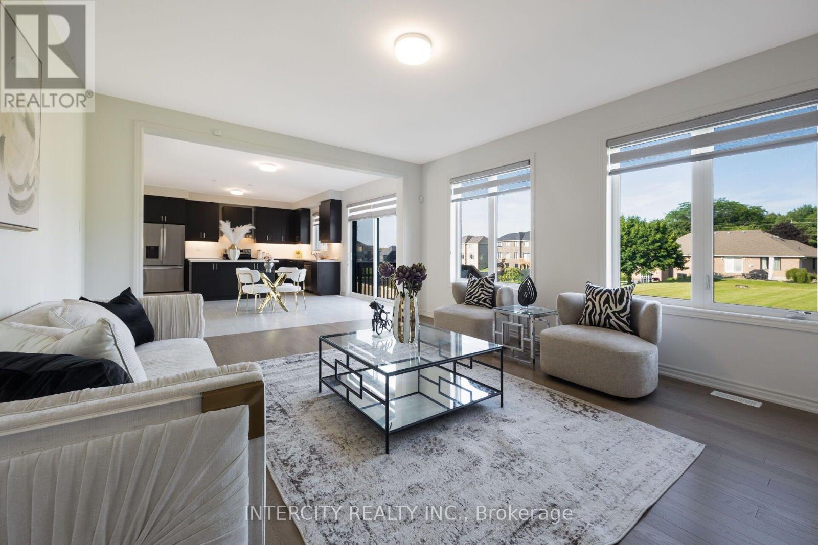 8 Elderberry Way, Adjala-Tosorontio, Ontario  L0G 1W0 - Photo 14 - N13639432