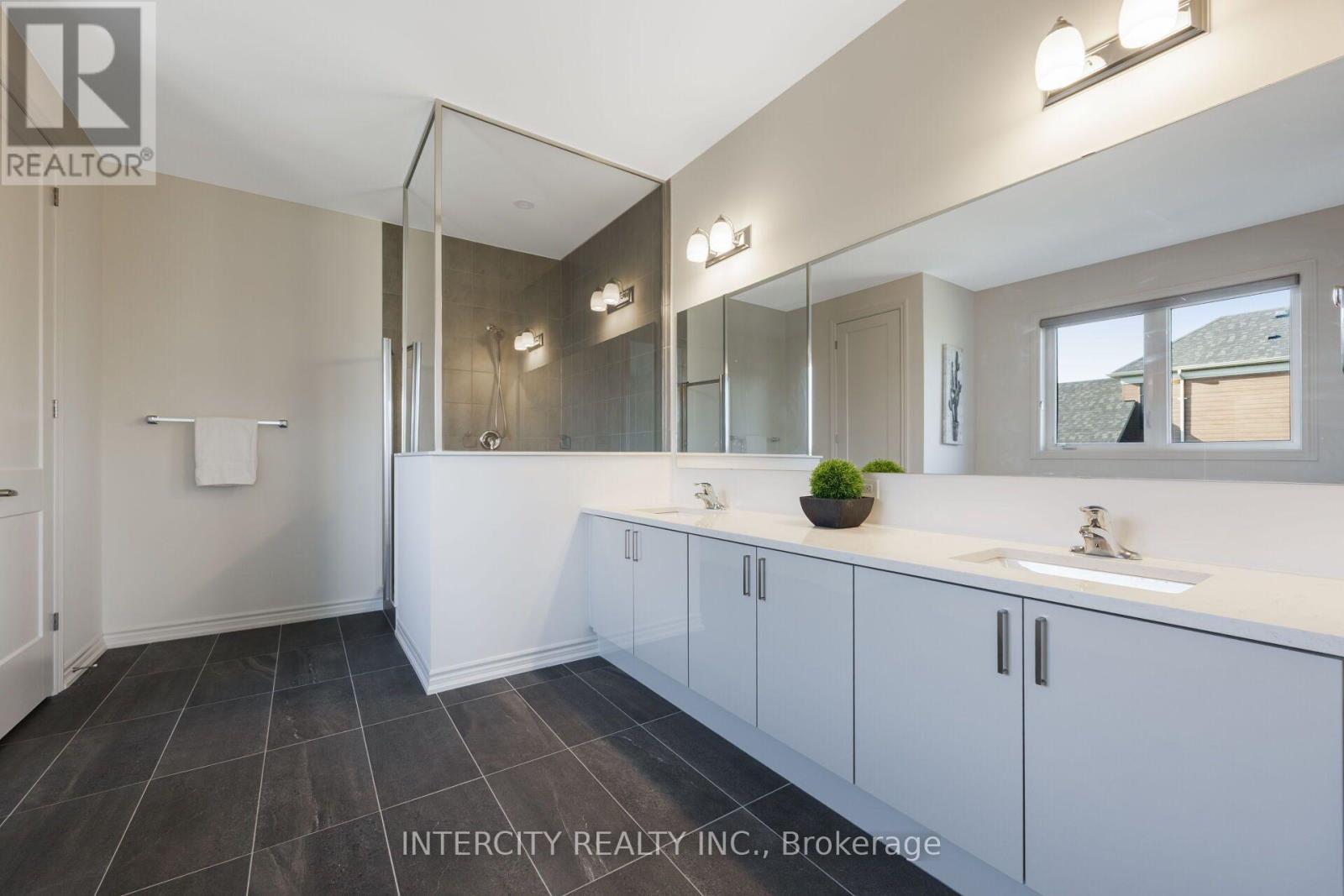 8 Elderberry Way, Adjala-Tosorontio, Ontario  L0G 1W0 - Photo 32 - N13639432