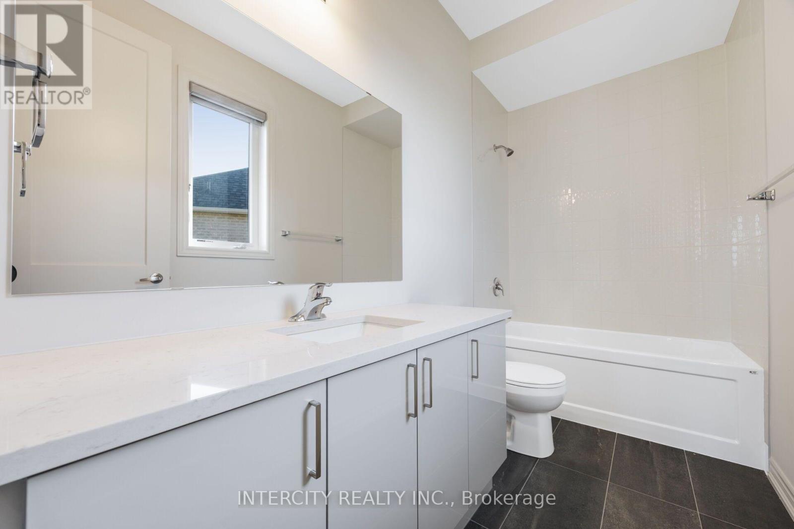 8 Elderberry Way, Adjala-Tosorontio, Ontario  L0G 1W0 - Photo 37 - N13639432