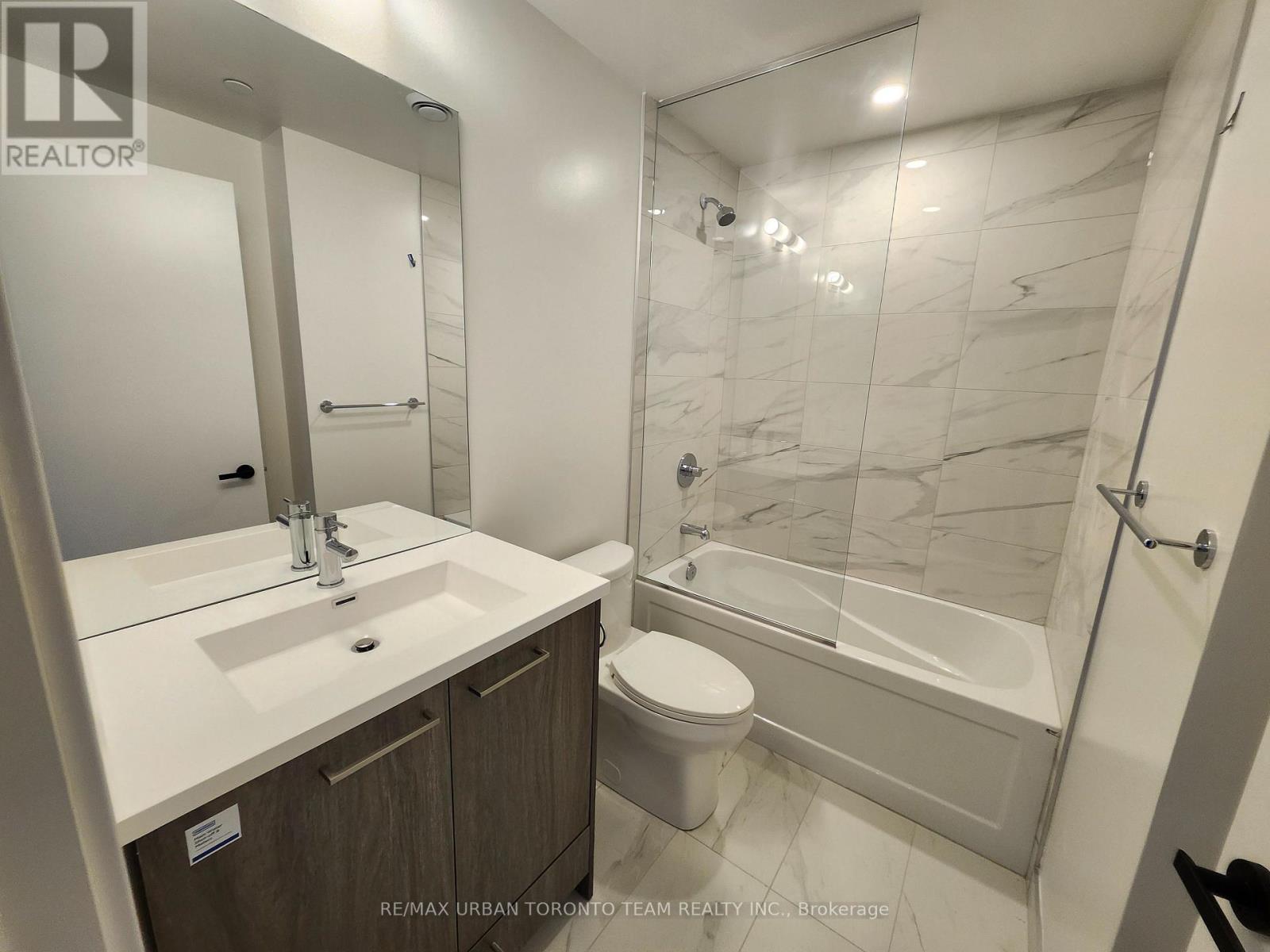 2508 - 28 Interchange Way, Vaughan (Vaughan Corporate Centre), Ontario  L4K 0P8 - Photo 9 - N13639440
