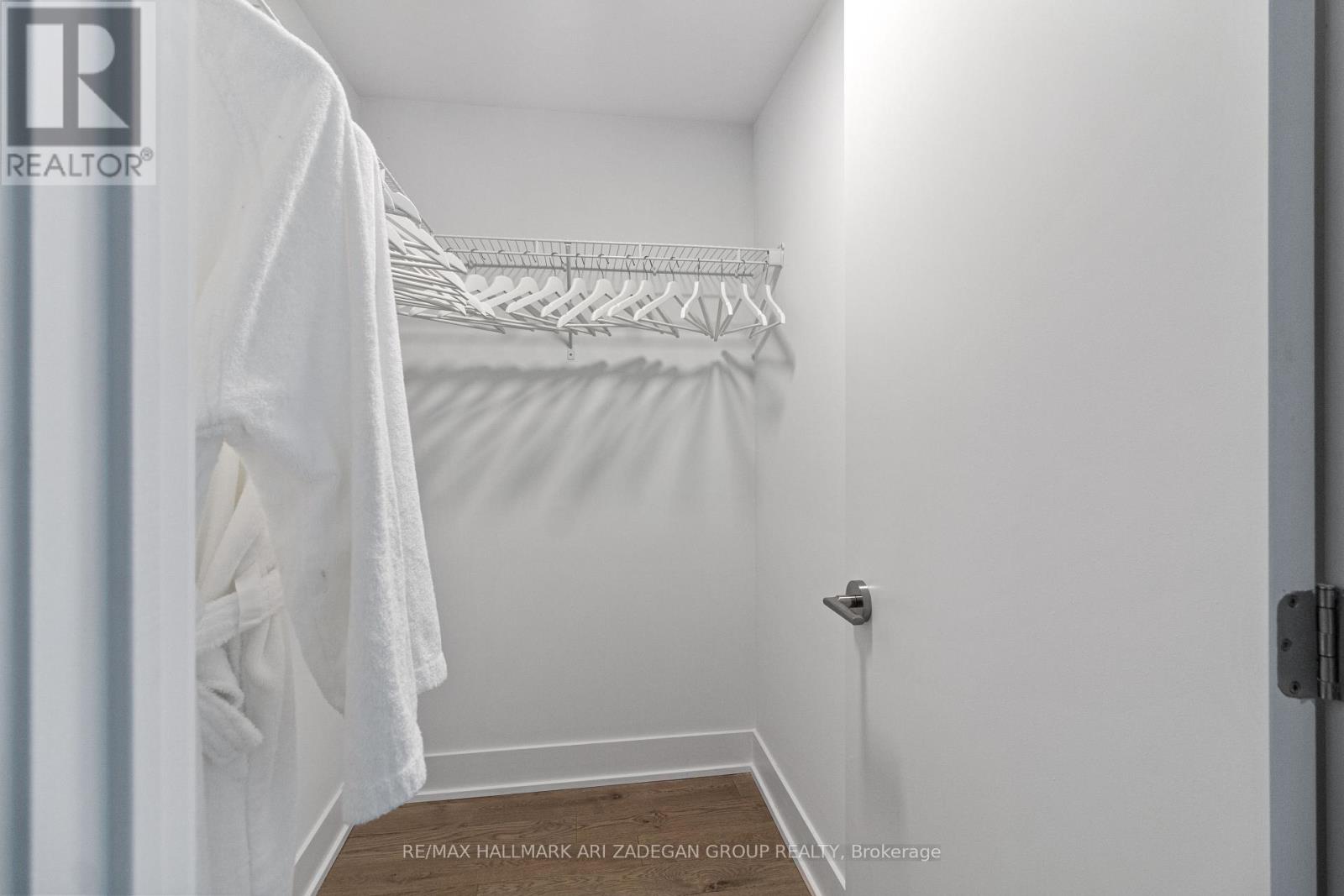 Unknown Address, ,    - Photo 25 - W13639124