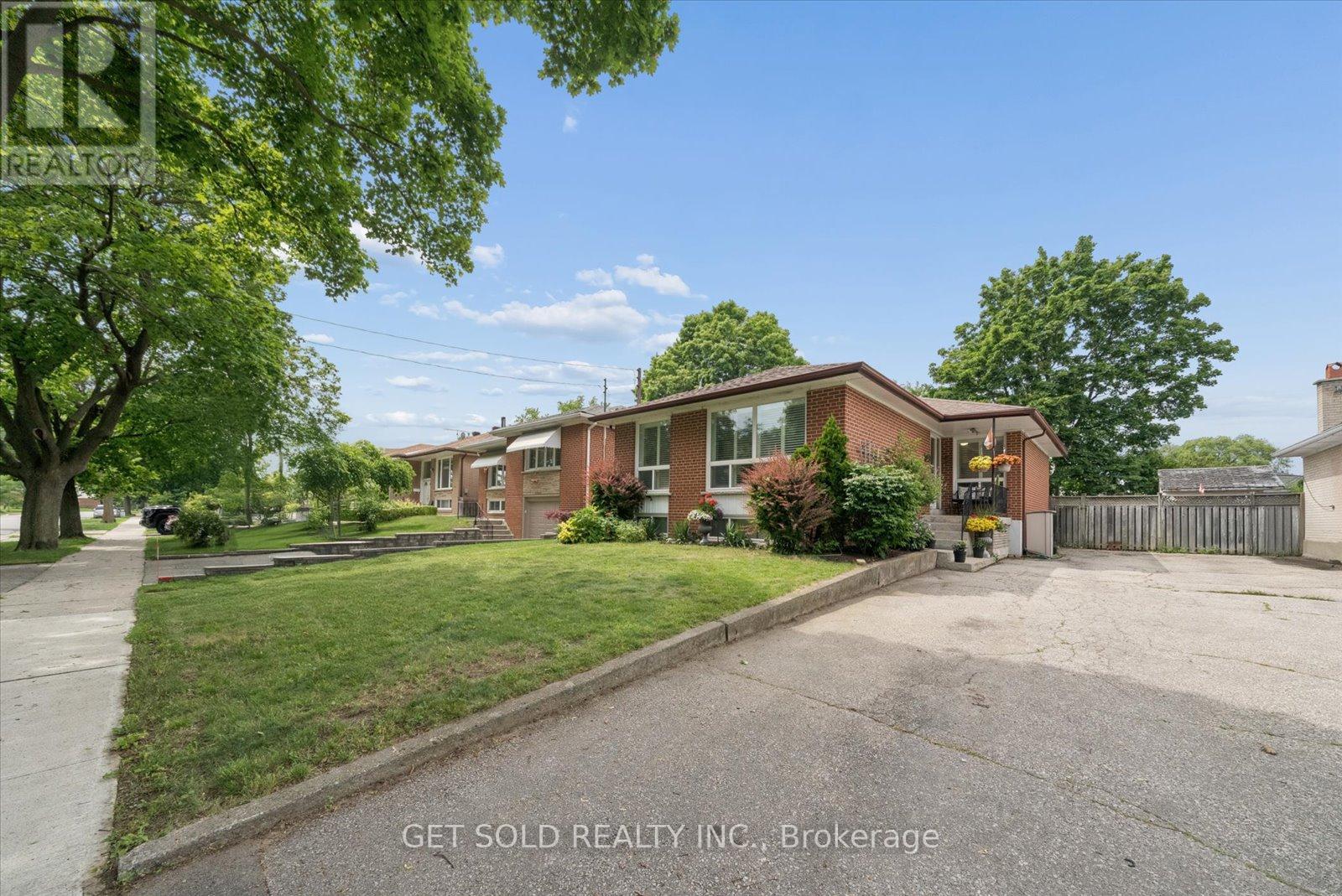 32 Checkendon Drive, Toronto, Ontario  M9W 2Y9 - Photo 40 - W13639160
