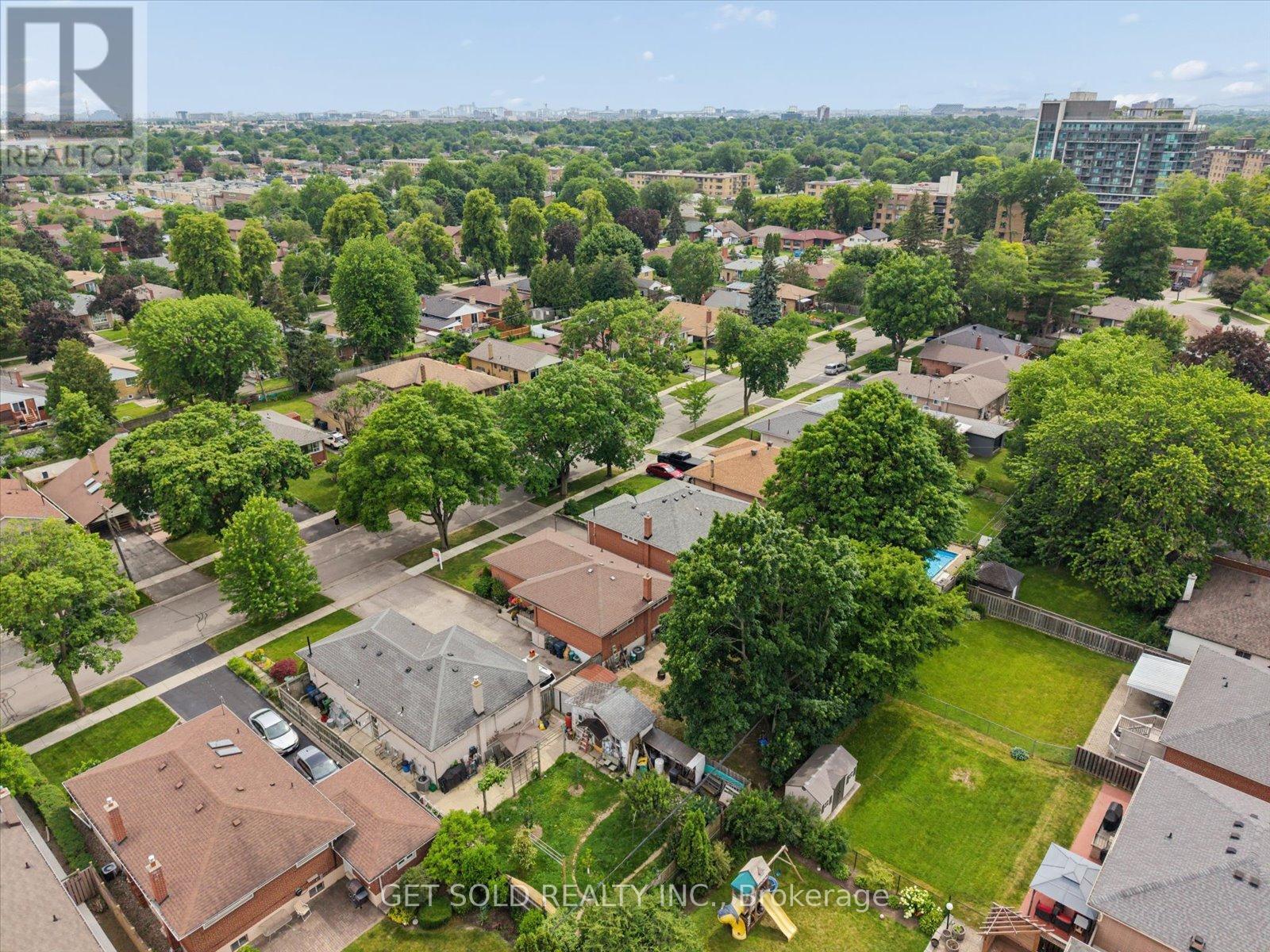 32 Checkendon Drive, Toronto, Ontario  M9W 2Y9 - Photo 45 - W13639160