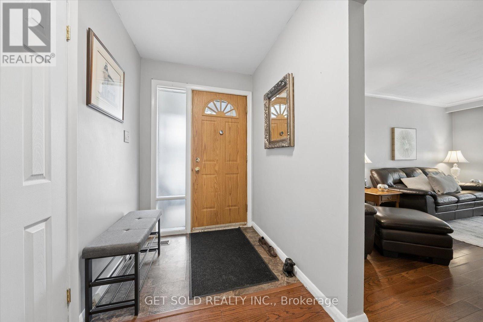 32 Checkendon Drive, Toronto, Ontario  M9W 2Y9 - Photo 5 - W13639160