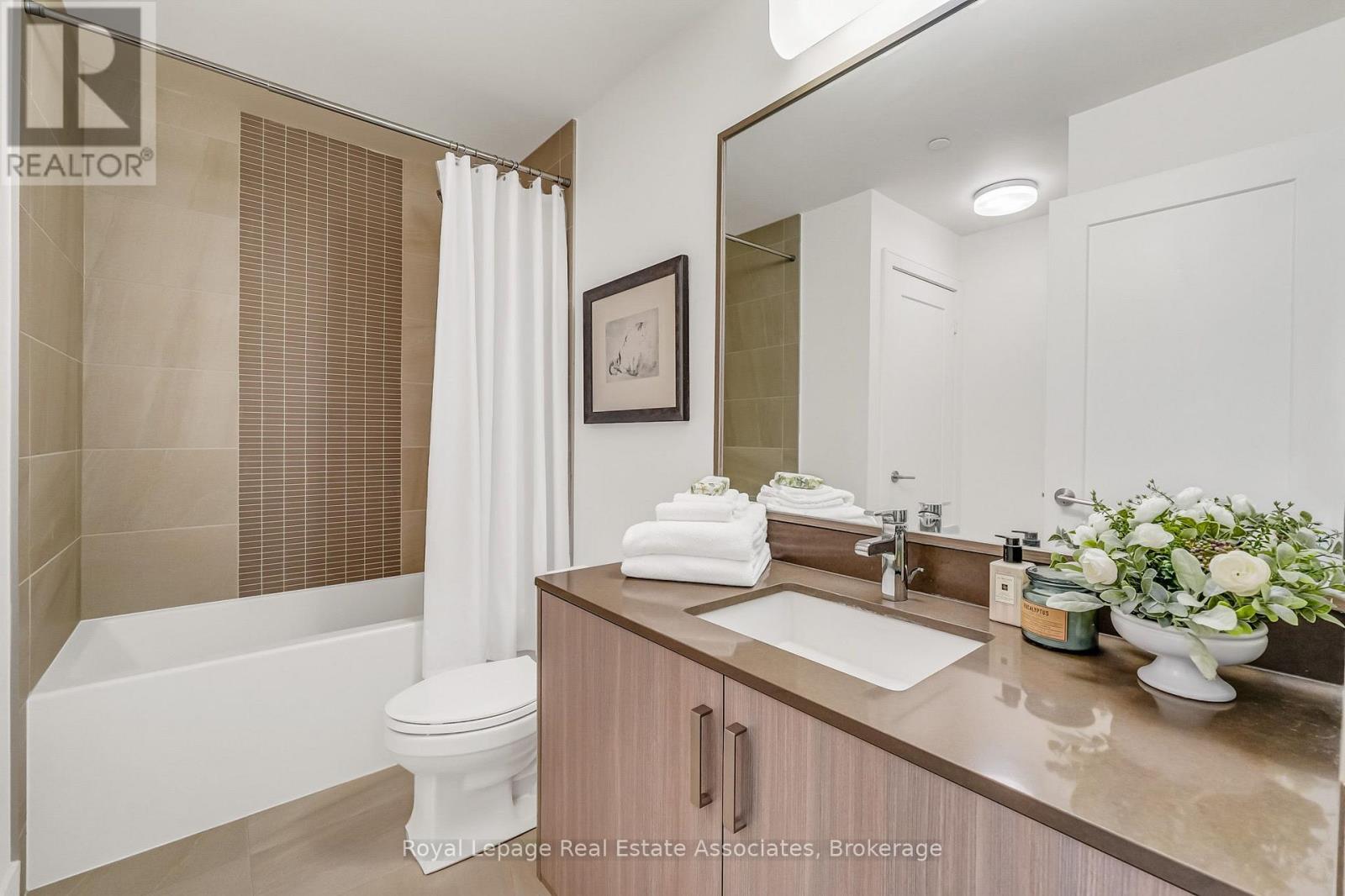Gr26 - 1575 Lakeshore Road W, Mississauga, Ontario  L5J 0B1 - Photo 11 - W13639174