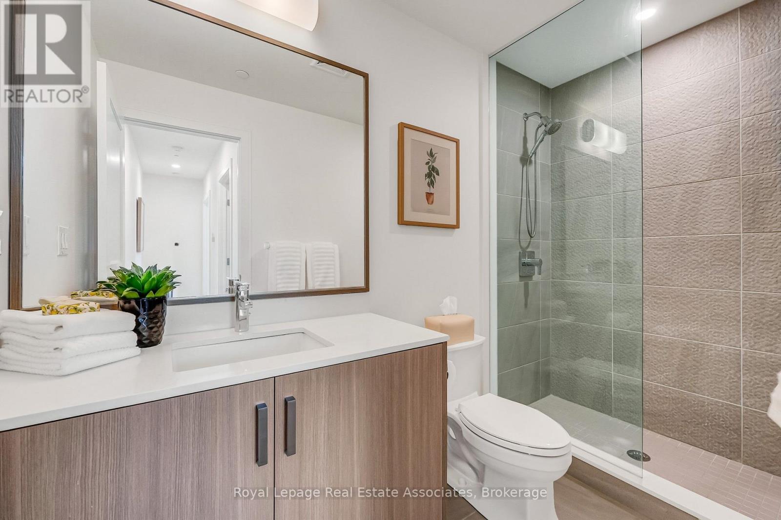 Gr26 - 1575 Lakeshore Road W, Mississauga, Ontario  L5J 0B1 - Photo 24 - W13639174