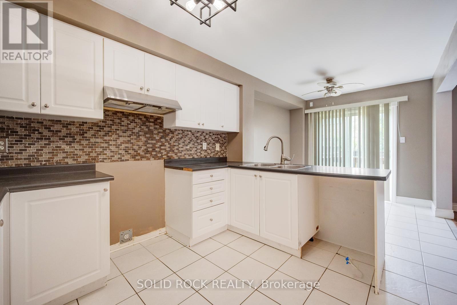 41 Trumpet Valley Boulevard, Brampton, Ontario  L7A 2Z8 - Photo 10 - W13639192