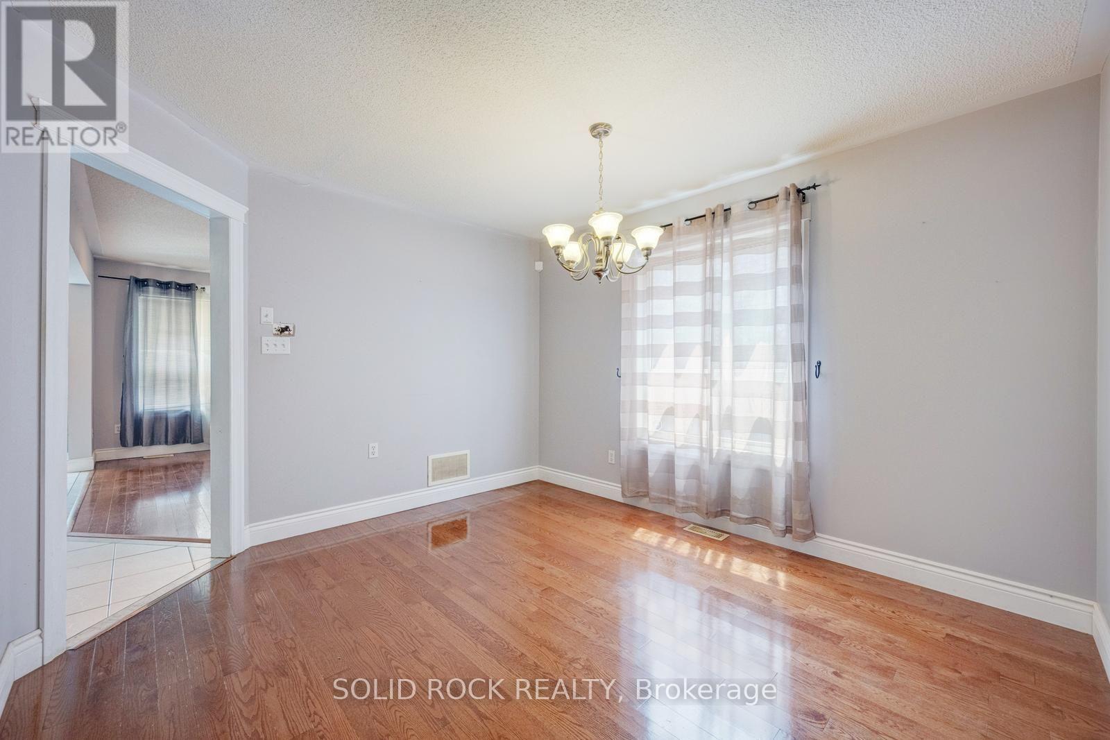 41 Trumpet Valley Boulevard, Brampton, Ontario  L7A 2Z8 - Photo 7 - W13639192