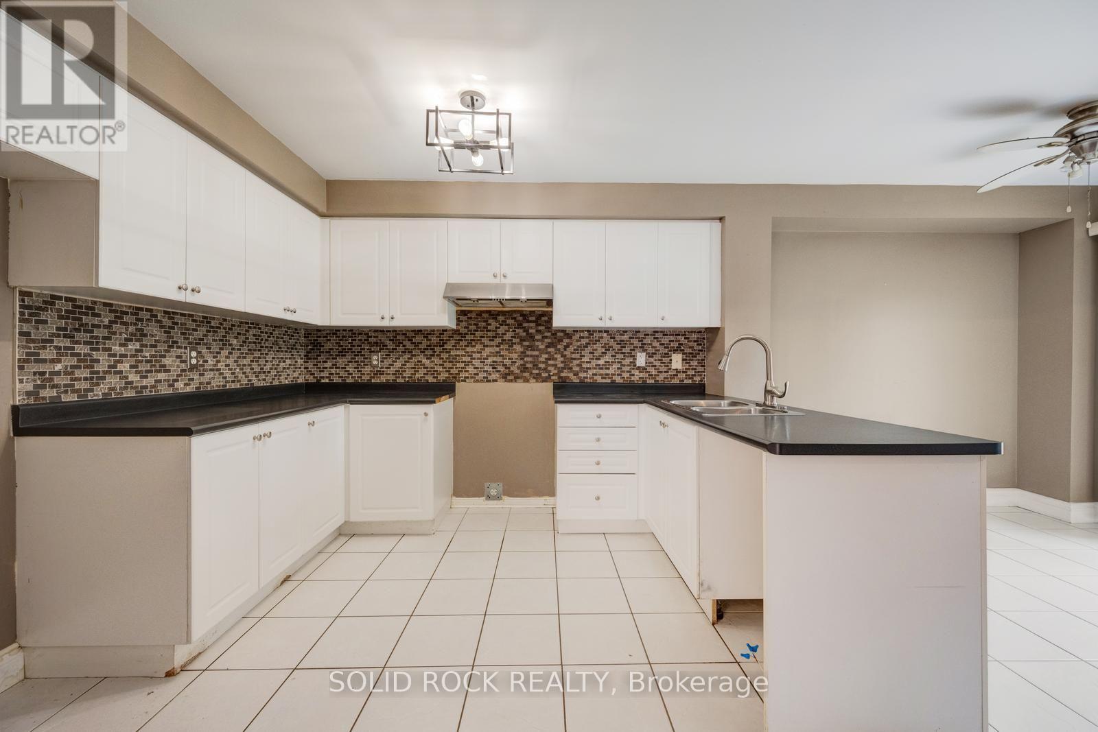 41 Trumpet Valley Boulevard, Brampton, Ontario  L7A 2Z8 - Photo 9 - W13639192