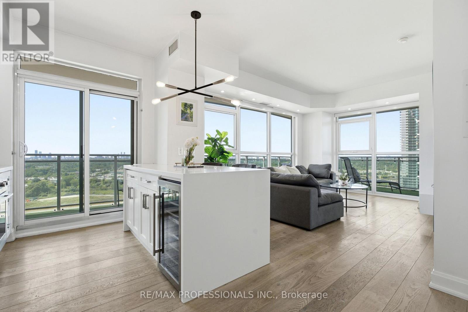 1904 - 33 Shore Breeze Drive, Toronto, Ontario  M8V 0G1 - Photo 12 - W13639220