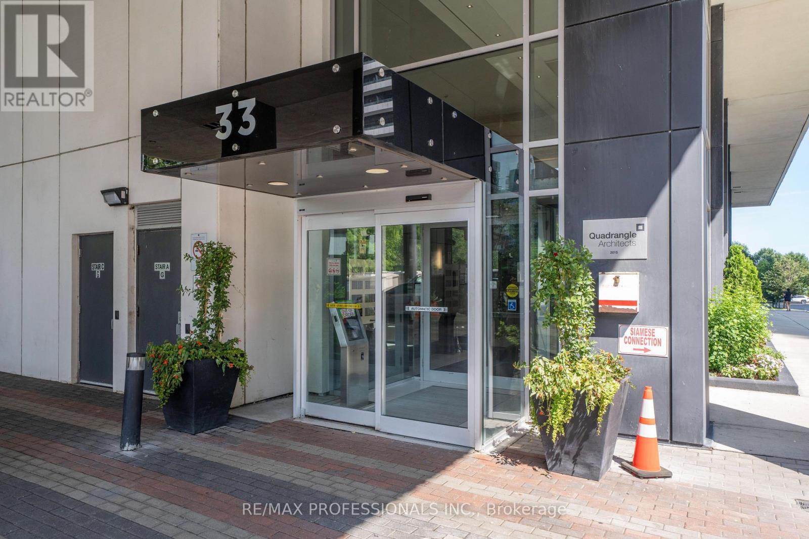 1904 - 33 Shore Breeze Drive, Toronto, Ontario  M8V 0G1 - Photo 2 - W13639220