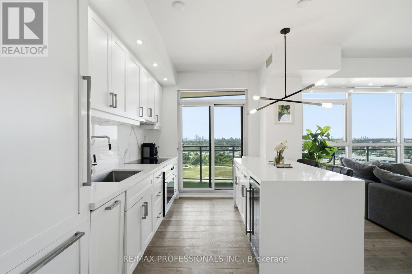 1904 - 33 Shore Breeze Drive, Toronto, Ontario  M8V 0G1 - Photo 8 - W13639220