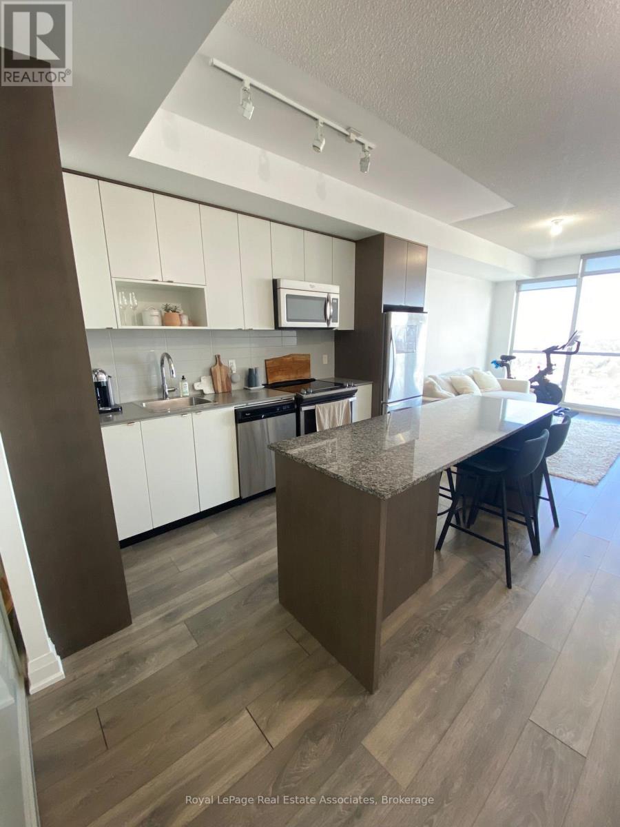 2701 - 9 Valhalla Inn Road, Toronto, Ontario  M9B 0B2 - Photo 3 - W13639226