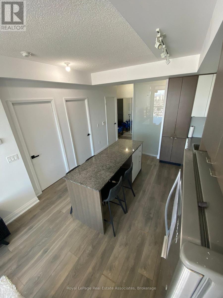2701 - 9 Valhalla Inn Road, Toronto, Ontario  M9B 0B2 - Photo 4 - W13639226