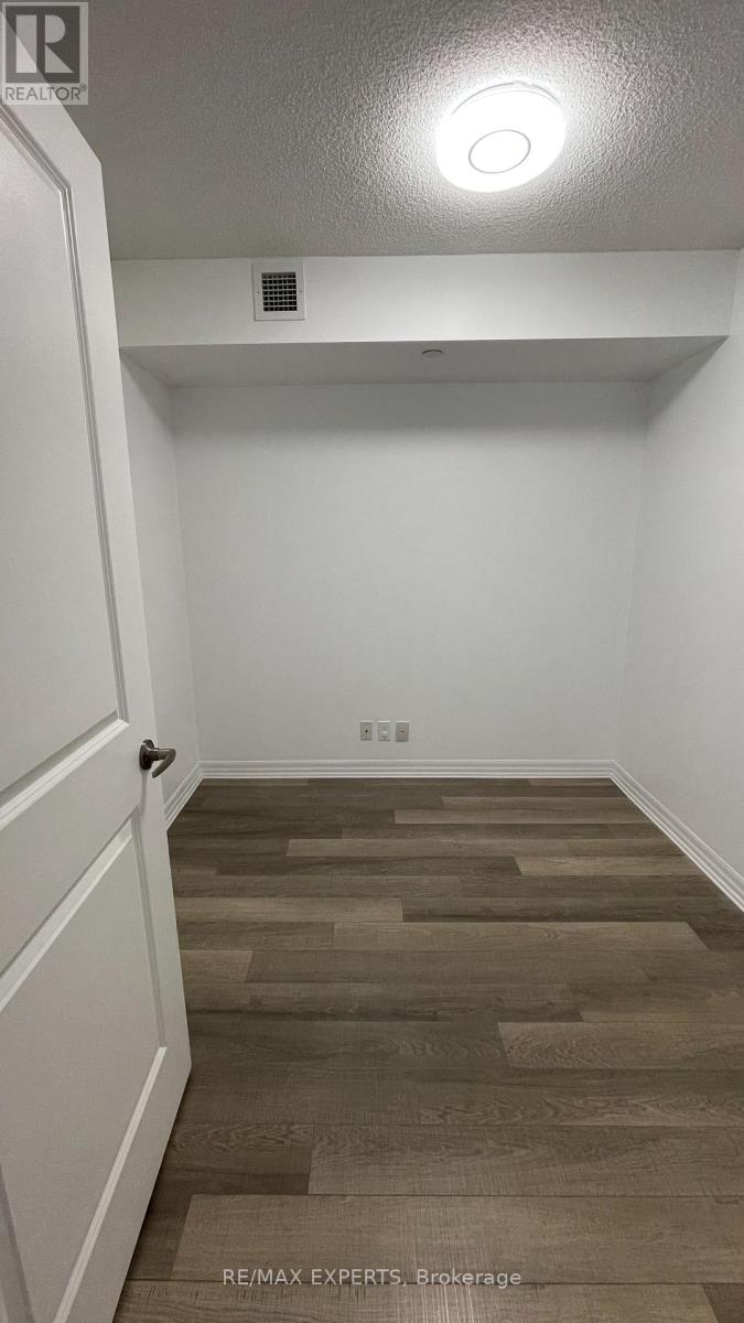 708 - 80 Esther Lorrie Drive, Toronto, Ontario  M9W 0C6 - Photo 6 - W13639230