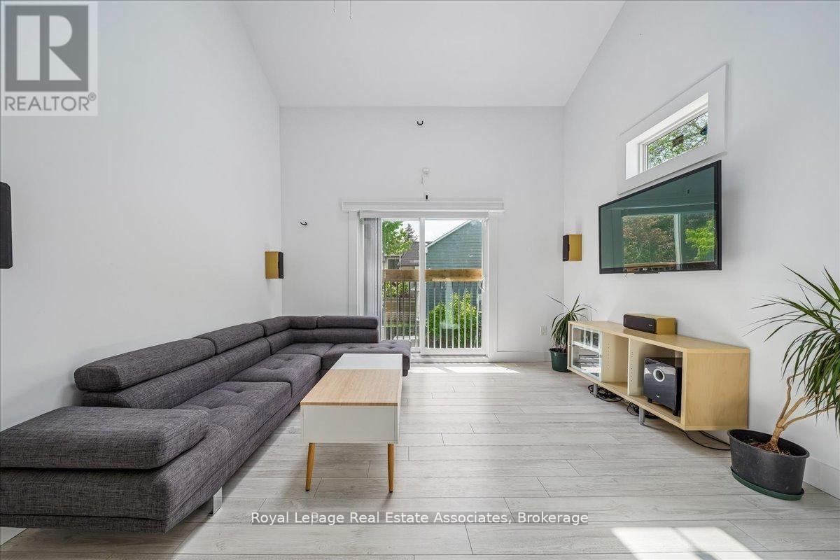 1168 Canterbury Road, Mississauga, Ontario  L5G 4A2 - Photo 17 - W13639294