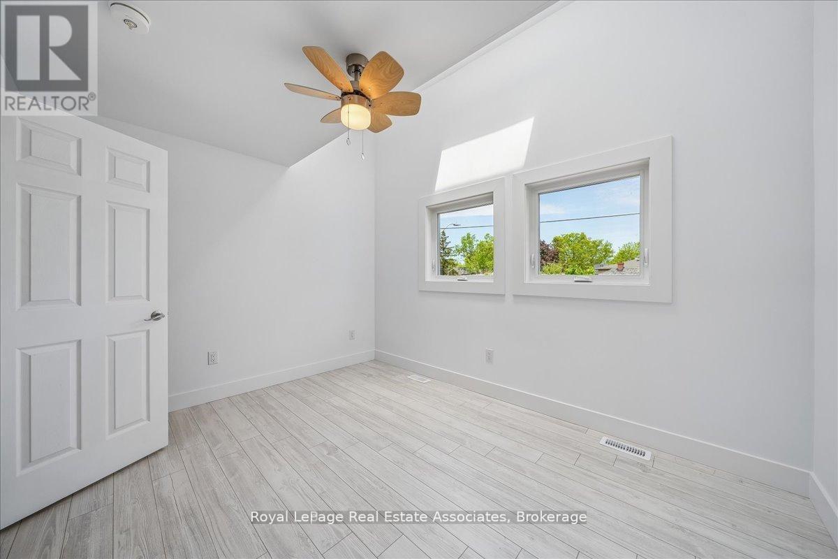 1168 Canterbury Road, Mississauga, Ontario  L5G 4A2 - Photo 22 - W13639294