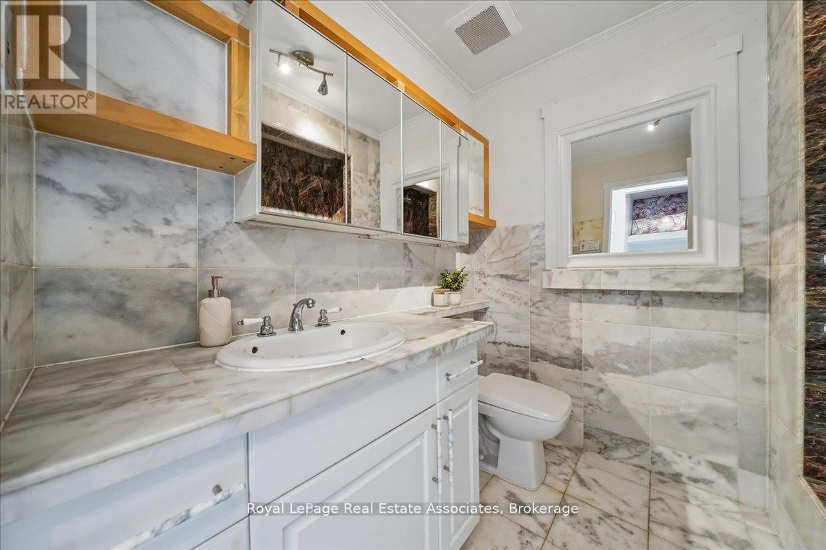 1168 Canterbury Road, Mississauga, Ontario  L5G 4A2 - Photo 30 - W13639294