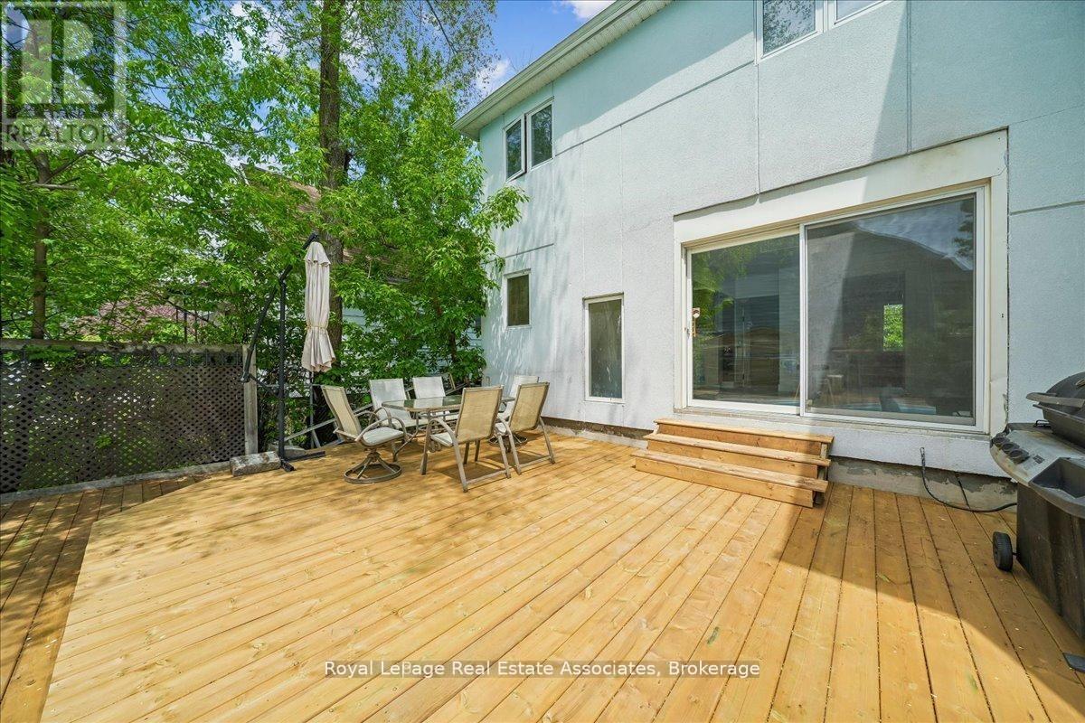 1168 Canterbury Road, Mississauga, Ontario  L5G 4A2 - Photo 5 - W13639294