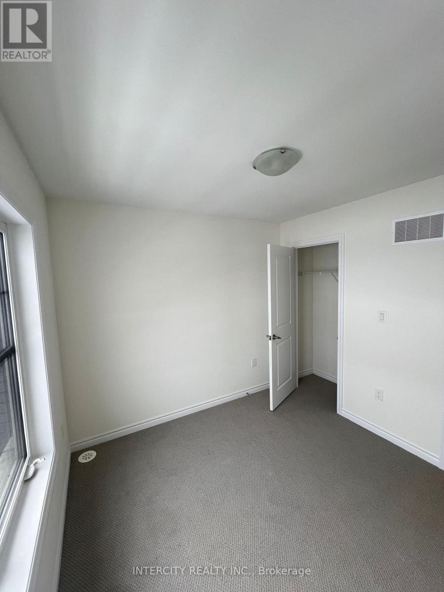 392 Tim Manley Avenue, Caledon, Ontario  L7C 1Z9 - Photo 11 - W13639330
