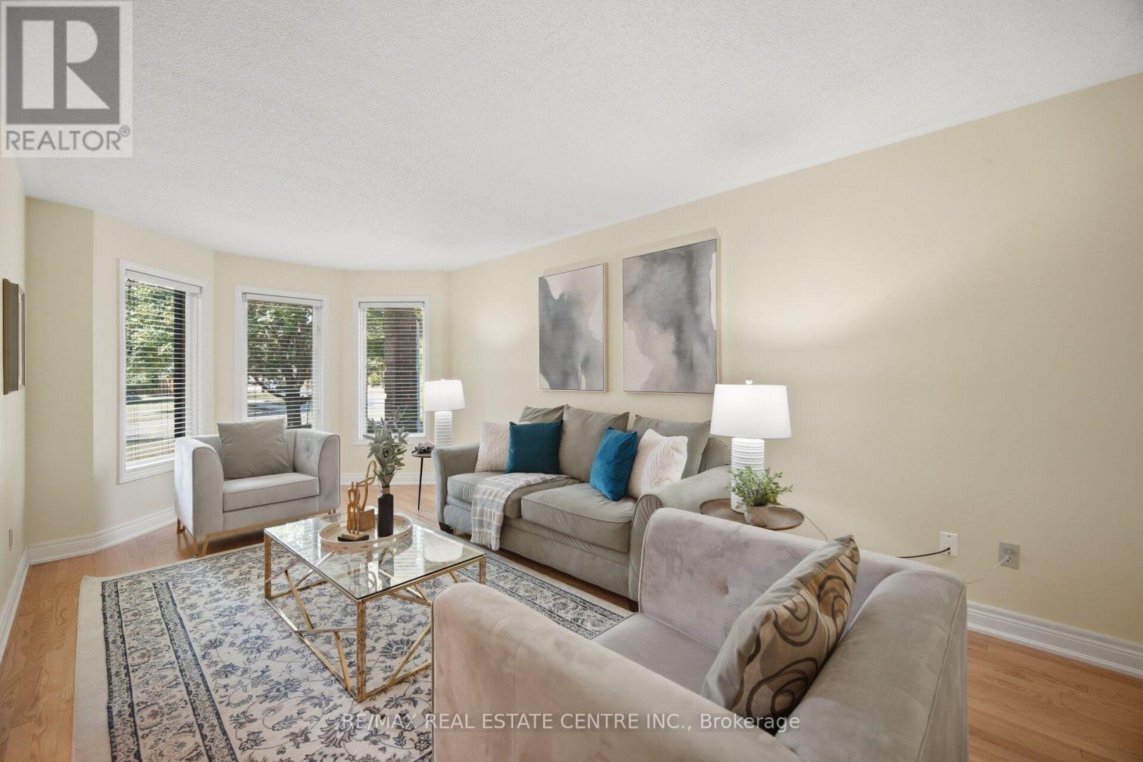 46 Butlermere Drive, Brampton, Ontario  L6Y 4R9 - Photo 9 - W13639336