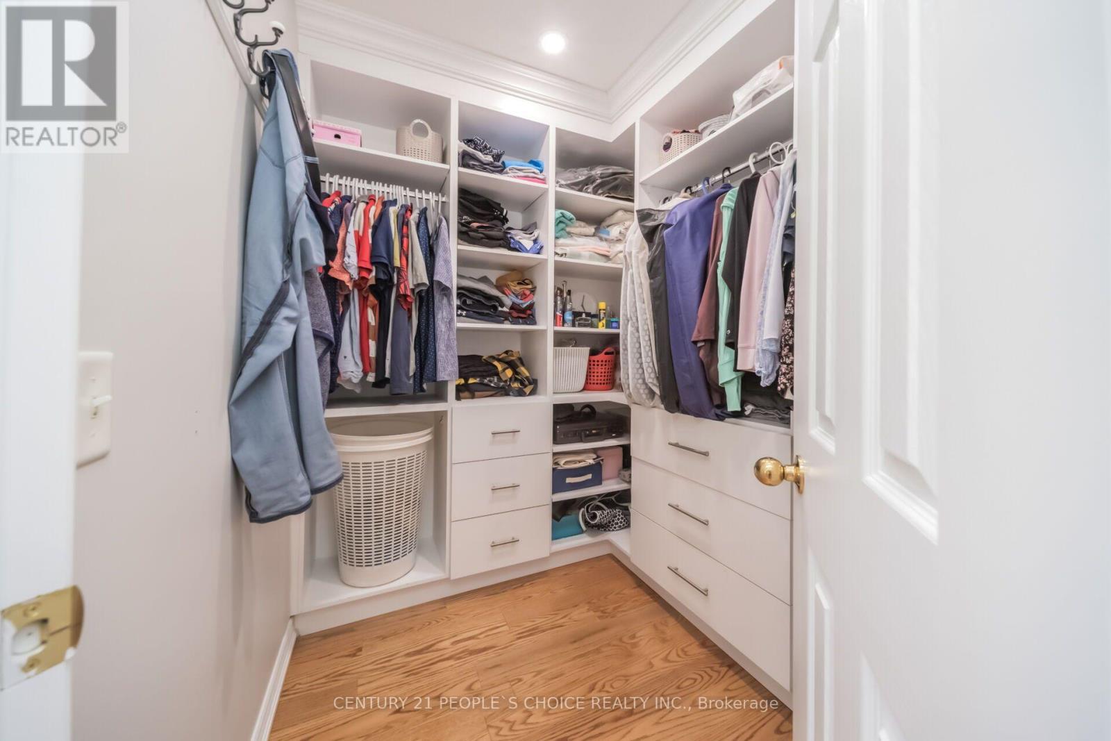 7448 Village Walk, Mississauga, Ontario L5W 2V7 - Photo 24 - W13639404
