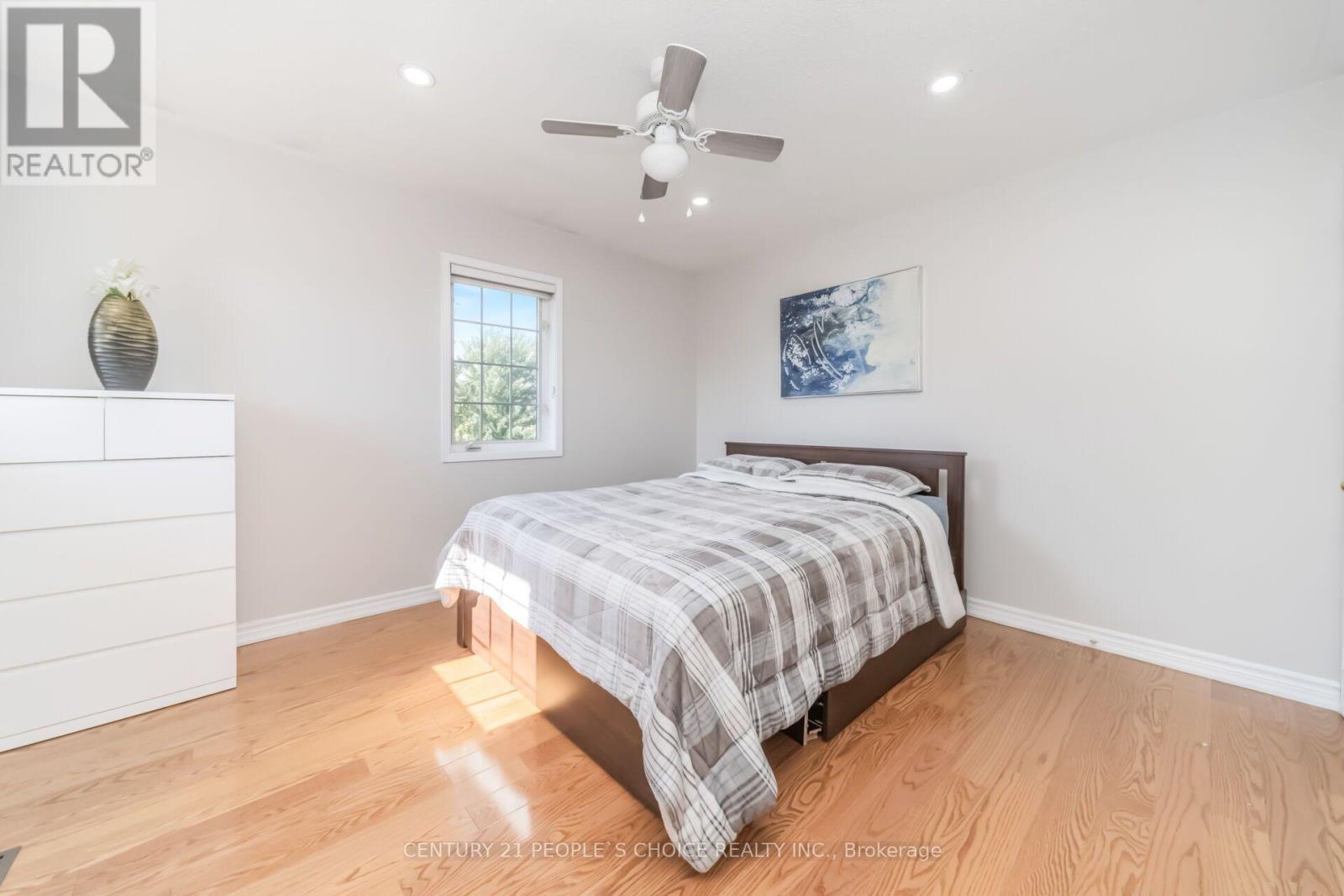 7448 Village Walk, Mississauga, Ontario L5W 2V7 - Photo 28 - W13639404