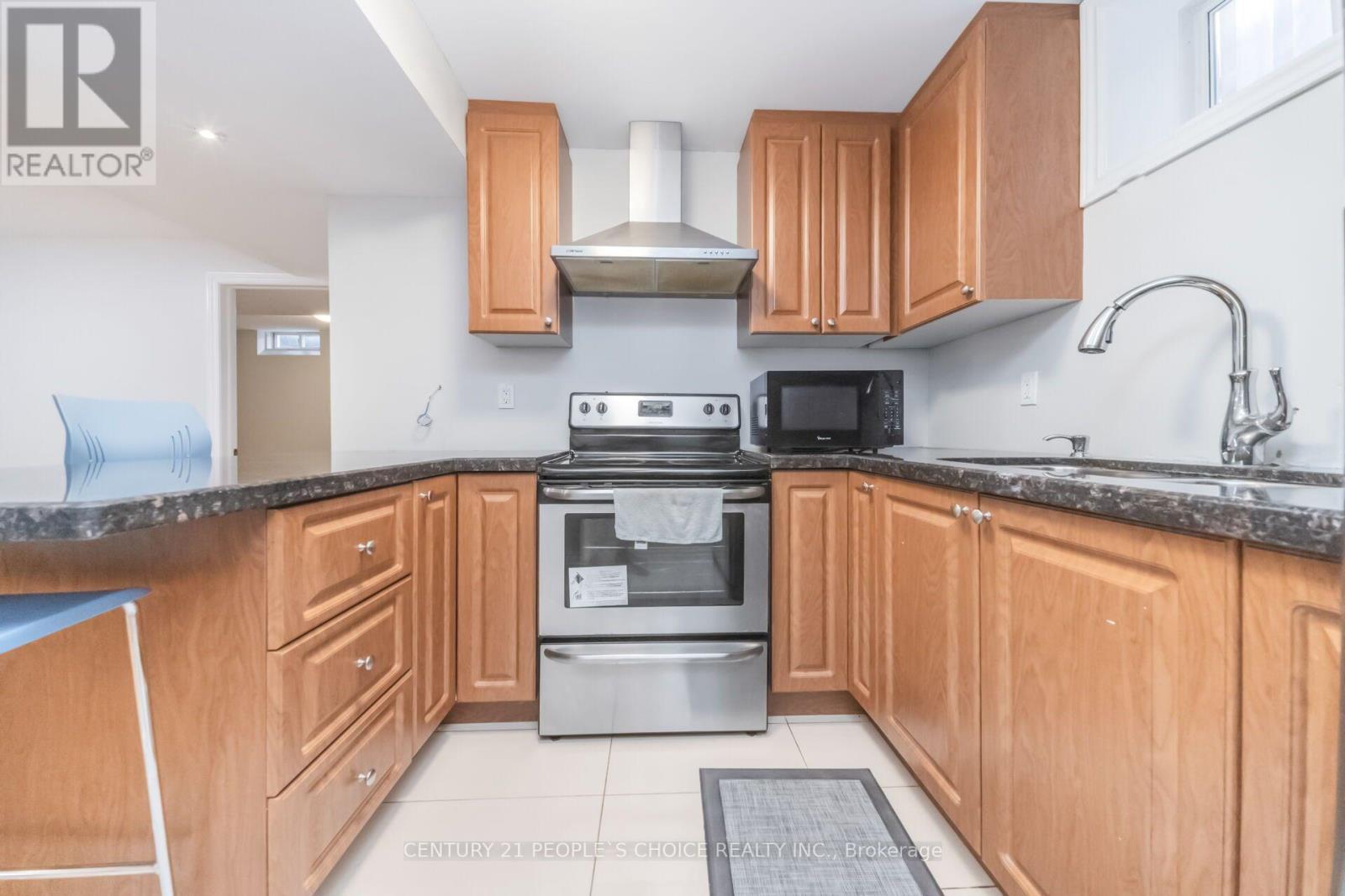 7448 Village Walk, Mississauga, Ontario L5W 2V7 - Photo 36 - W13639404