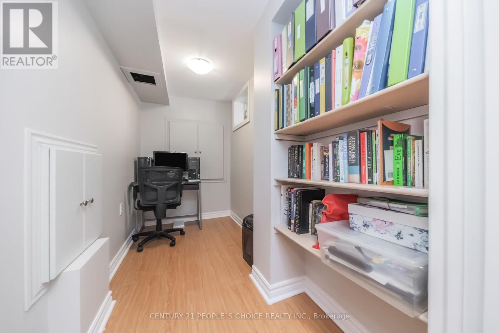 7448 Village Walk, Mississauga, Ontario L5W 2V7 - Photo 40 - W13639404