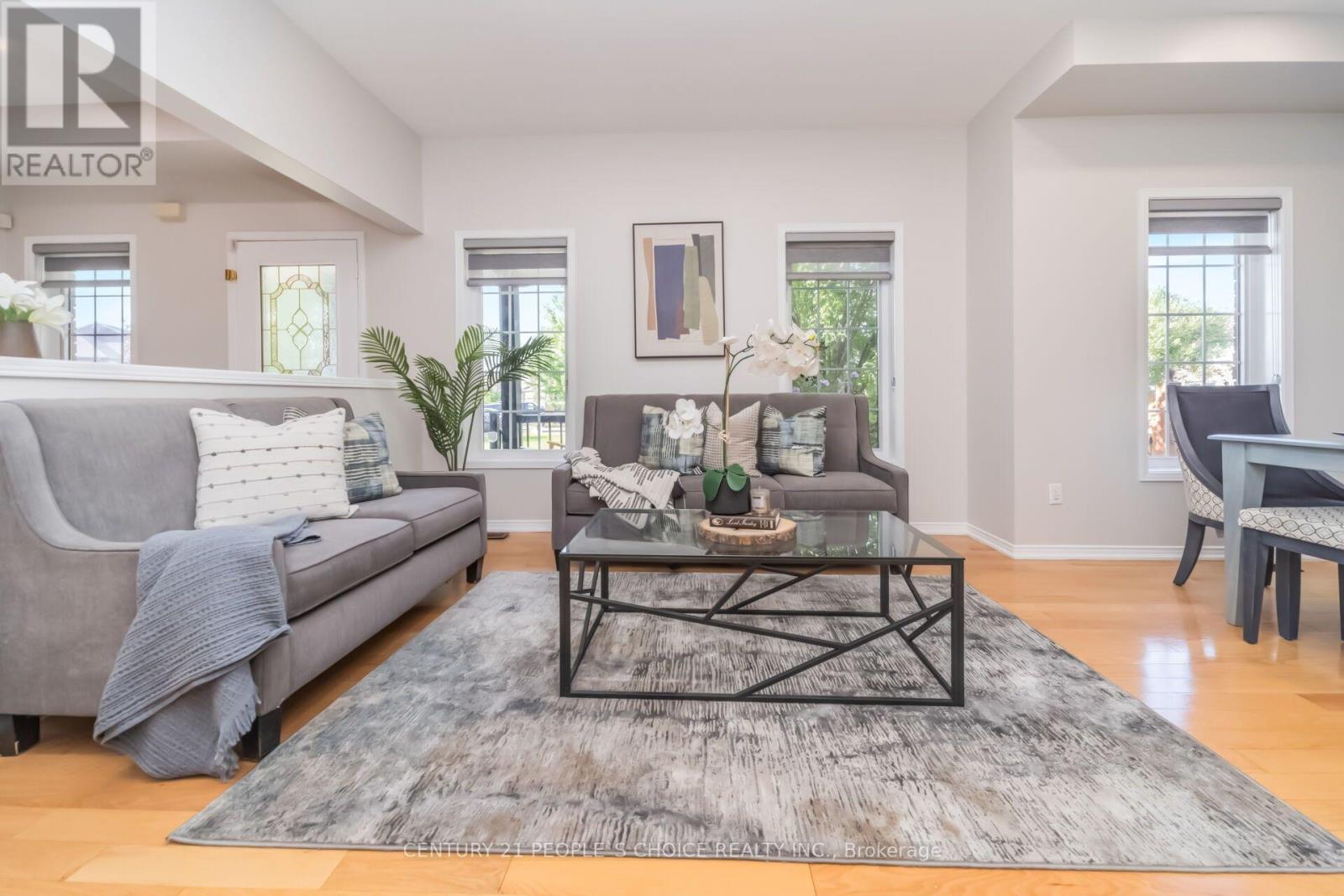 7448 Village Walk, Mississauga, Ontario L5W 2V7 - Photo 8 - W13639404