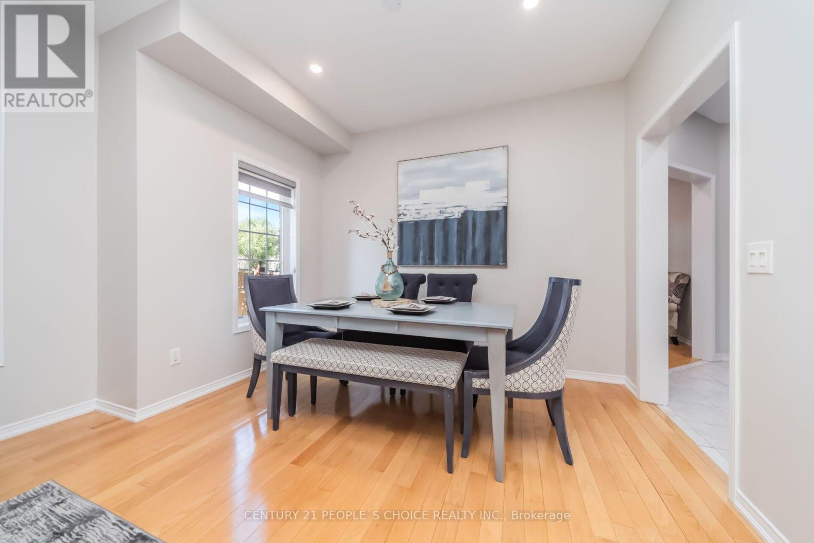 7448 Village Walk, Mississauga, Ontario L5W 2V7 - Photo 9 - W13639404